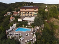 operating mountain hotel complex - 1