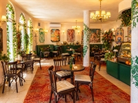 boutique italian-inspired café events - 2